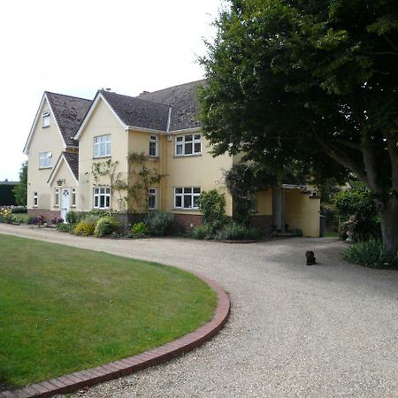 The Newnham White House Bed & Breakfast Baldock Bagian luar foto