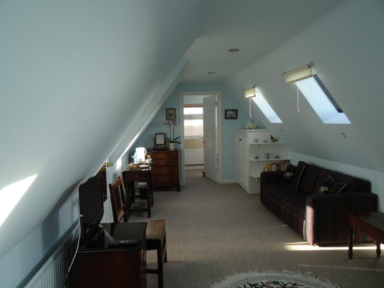 The Newnham White House Bed & Breakfast Baldock Bagian luar foto